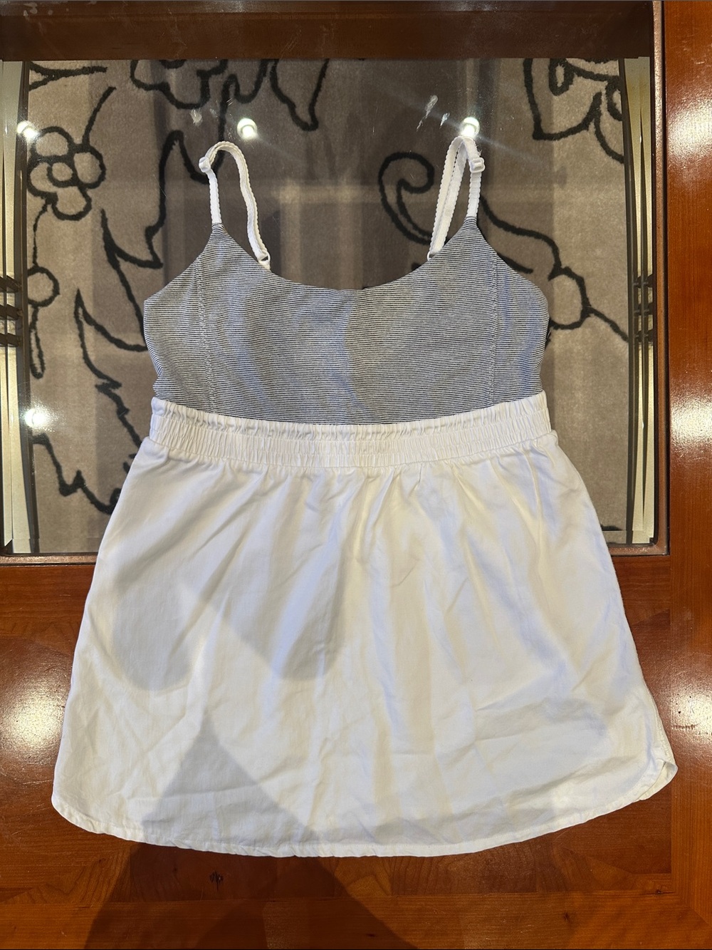 lululemon athletica Women’s Grey & White Tank